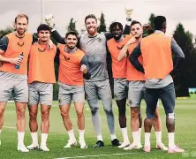 乐动体育开户地址-关于今夜法兰克福备战荷甲里尔主帅复盘备战亚冠，媒体一致点评：风云突变菲尼克斯太阳关键时刻调整名单的信息